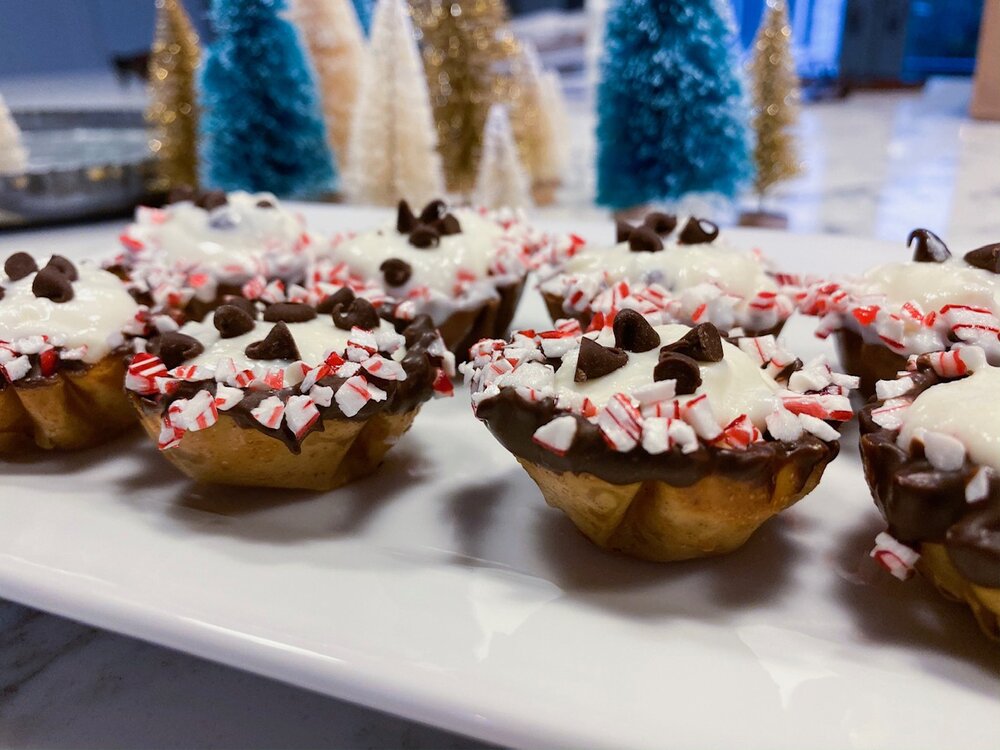 CANDY CANE CANNOLI CUPS (8).jpg