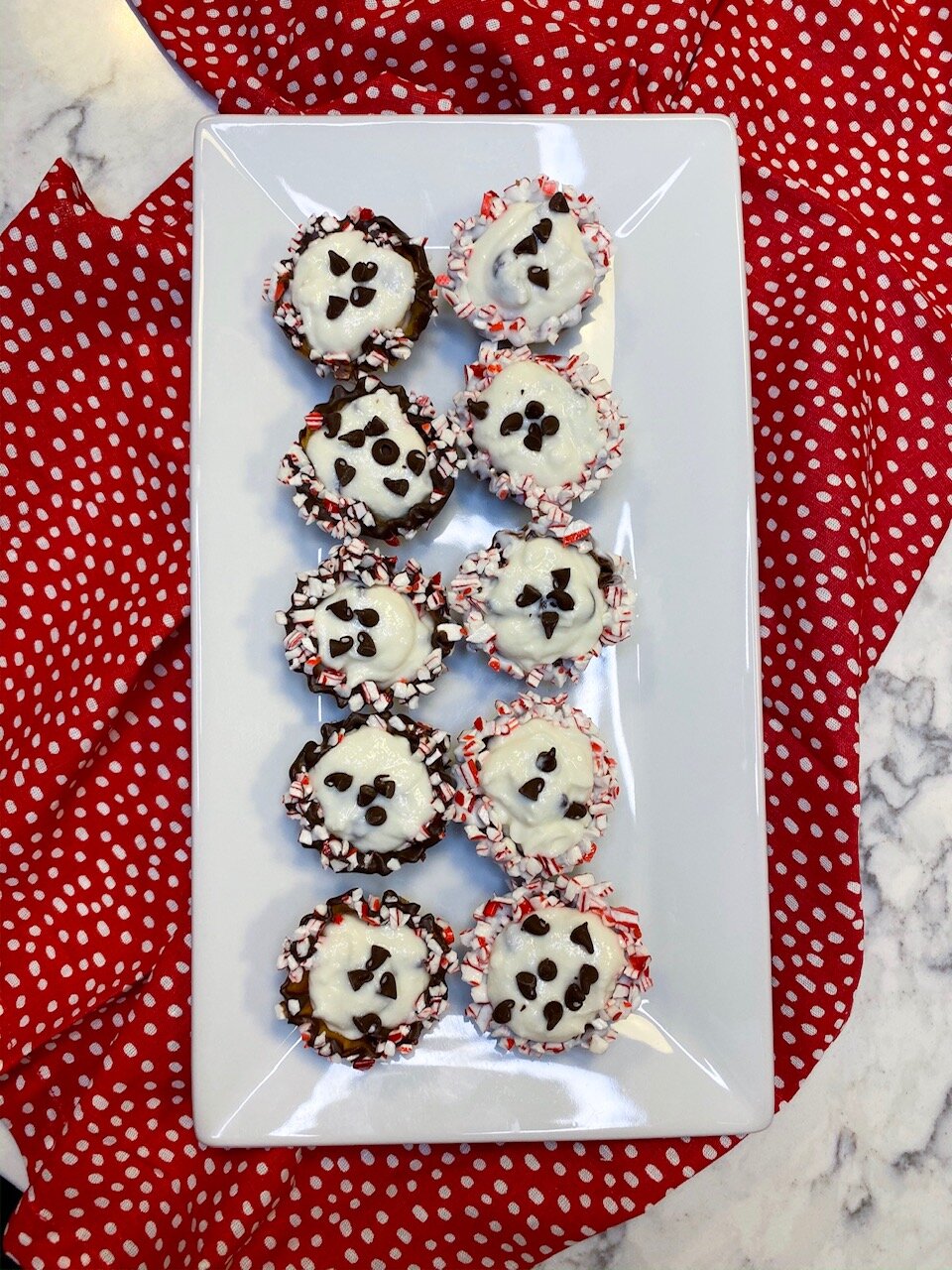 CANDY CANE CANNOLI CUPS (9).jpg