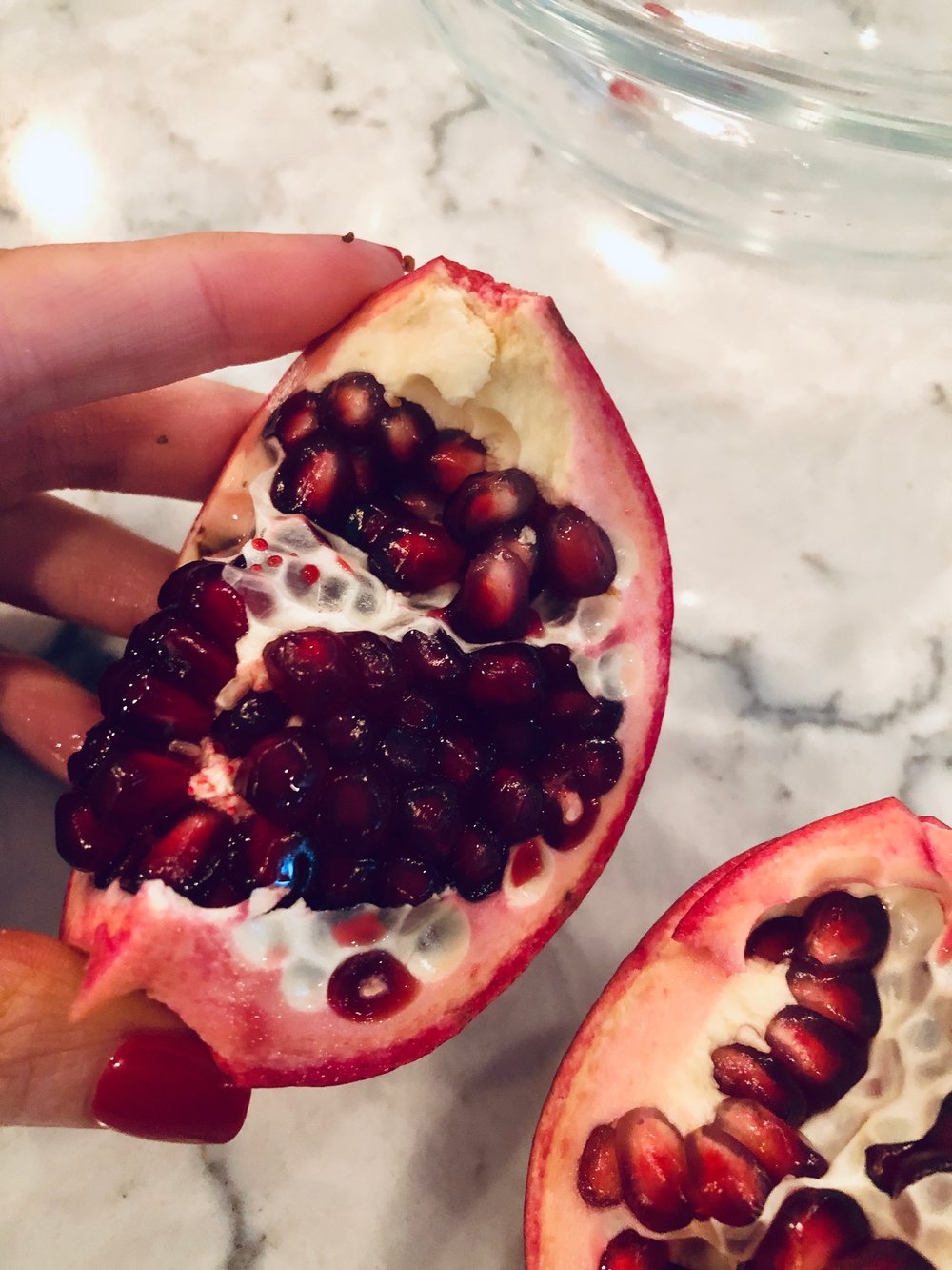 Desocio in the kitchen healthy fruit smoothie bowl pomegranates