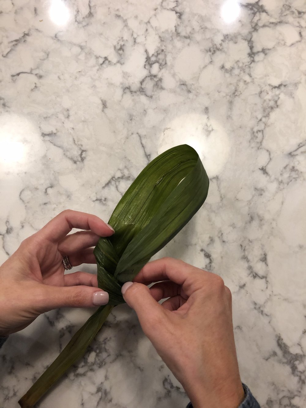 How to wrap Thai Pandan leaf chicken