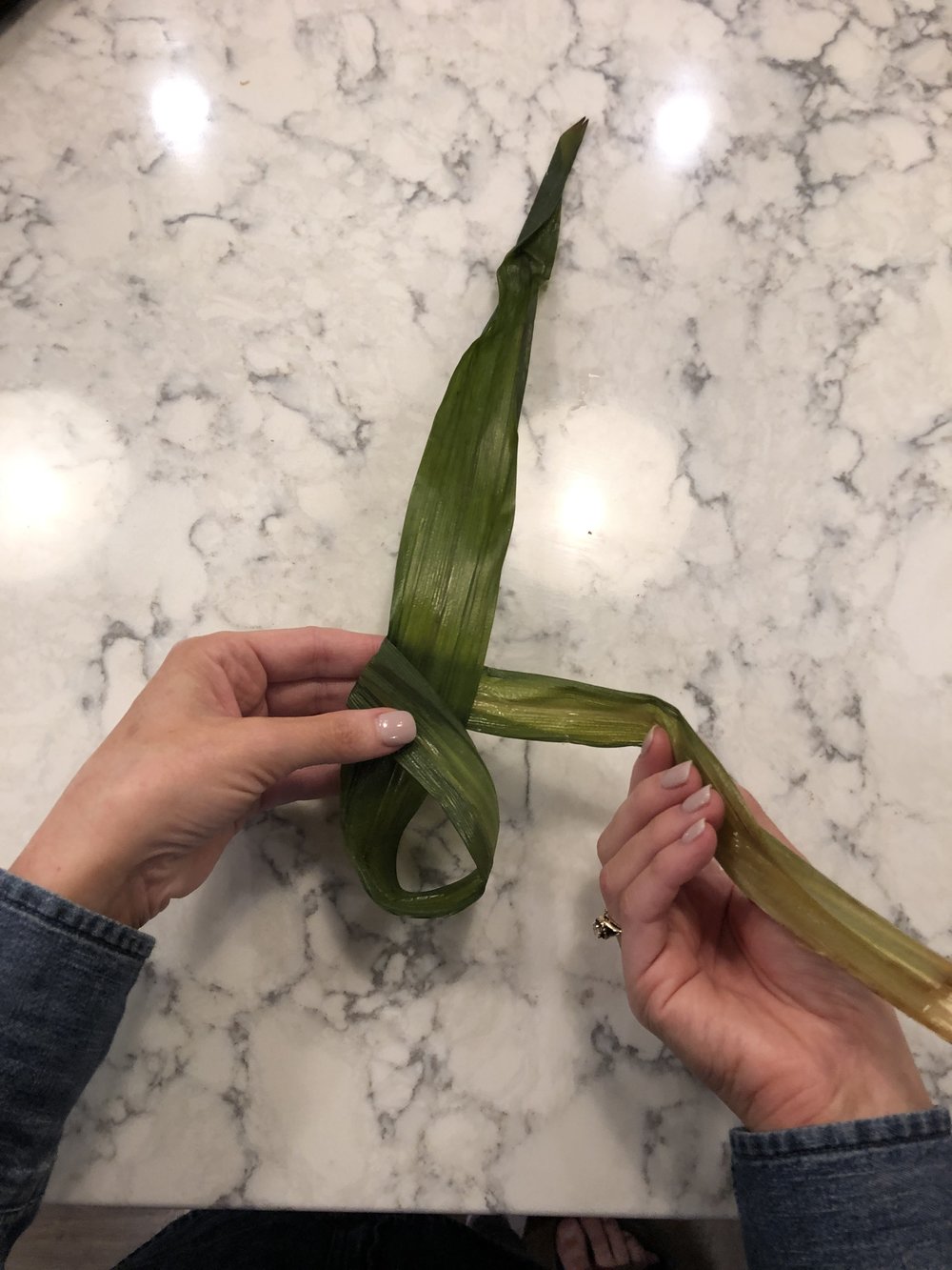 How to wrap Thai Pandan leaf chicken