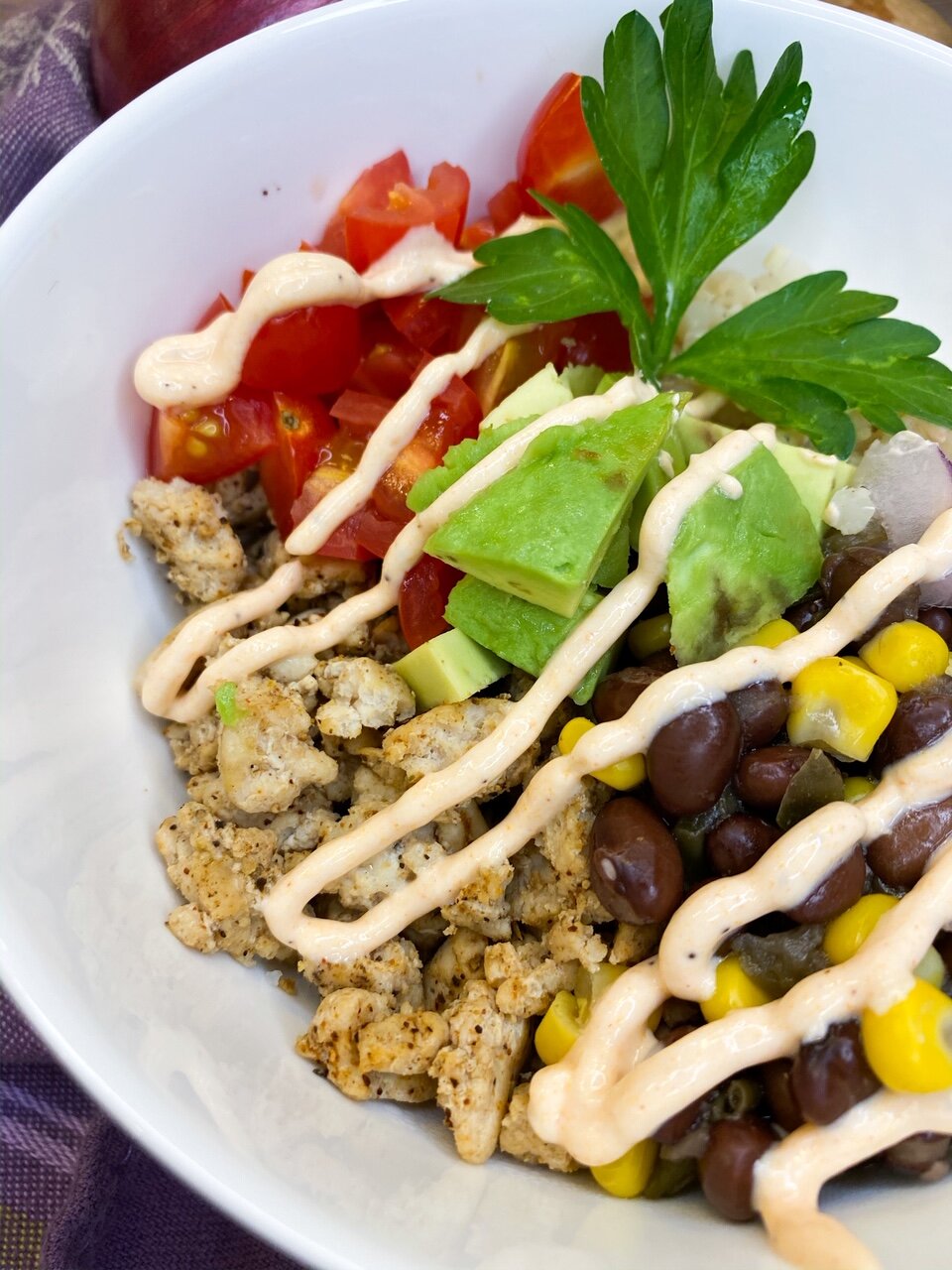 Riced+Cauliflower+Bowl+with+Turkey%2C+Black+Beans+and+Avocado