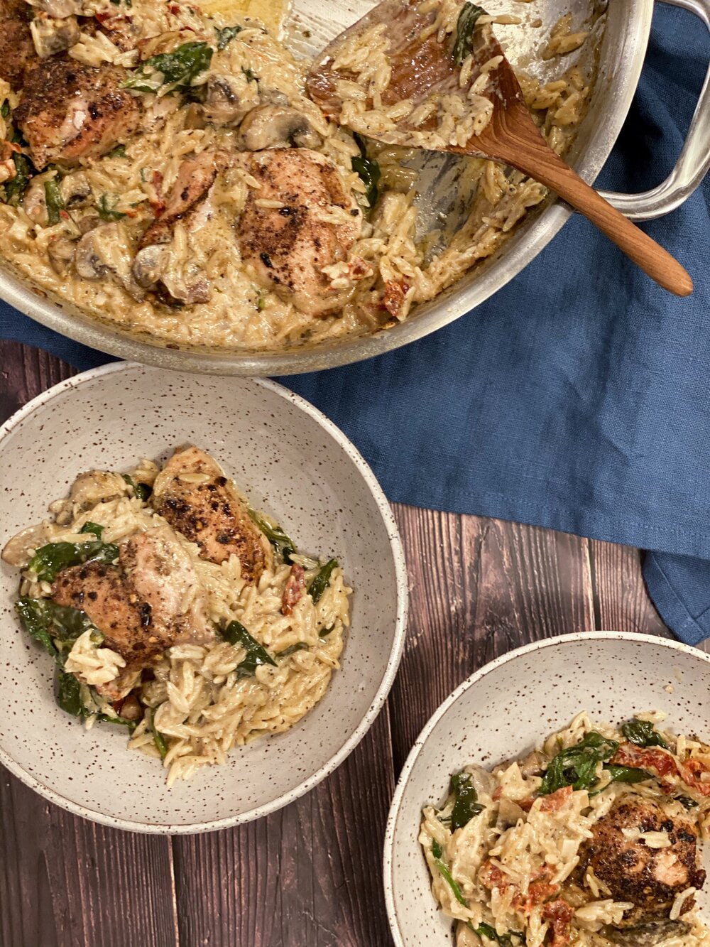 one pan chicken and sun-dried tomato orzo with spinach and mushrooms