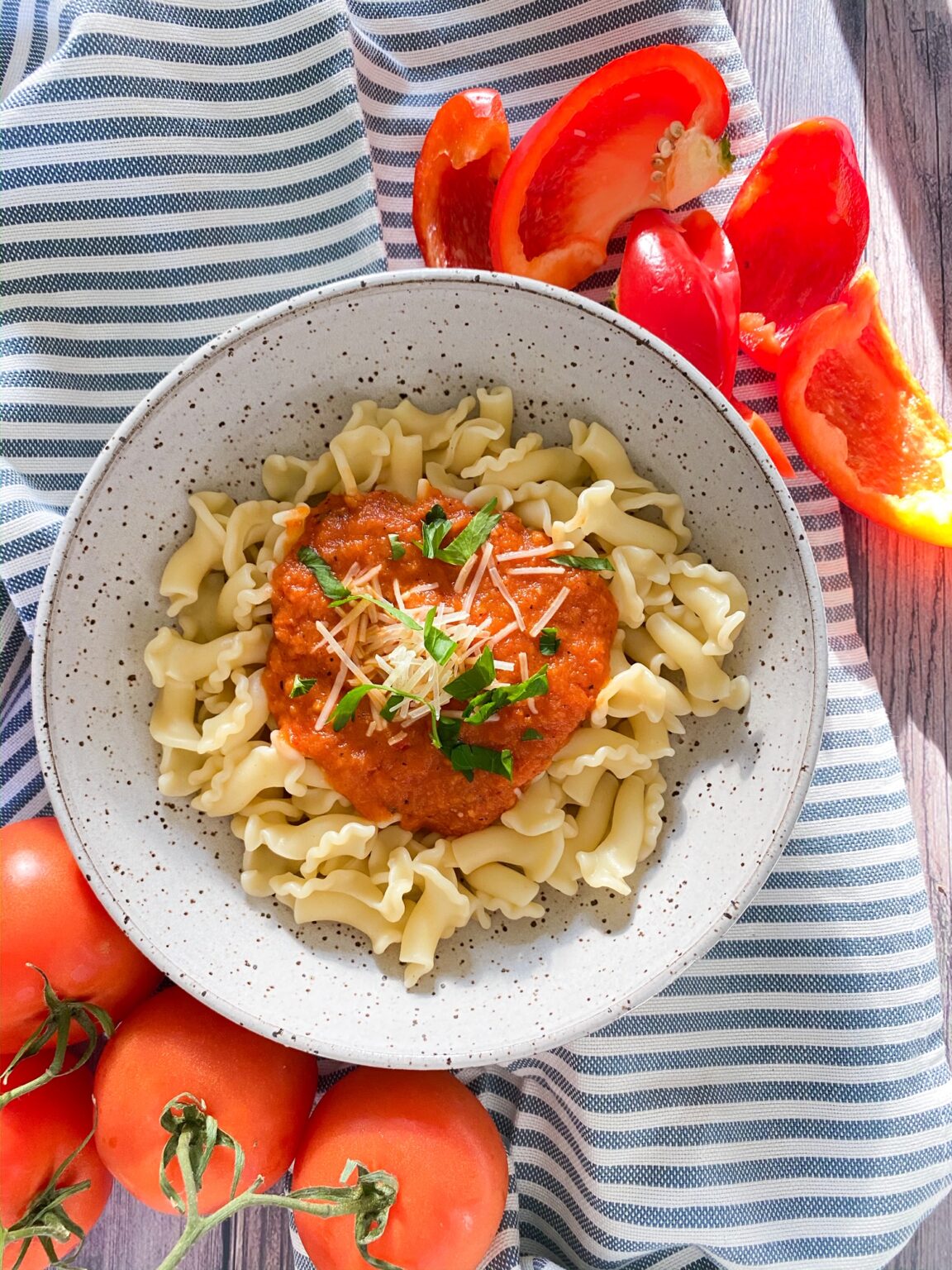 Roasted Tomato and Red Pepper Pasta Sauce - DeSocio in the Kitchen