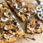 chocolate chip cookie pizza